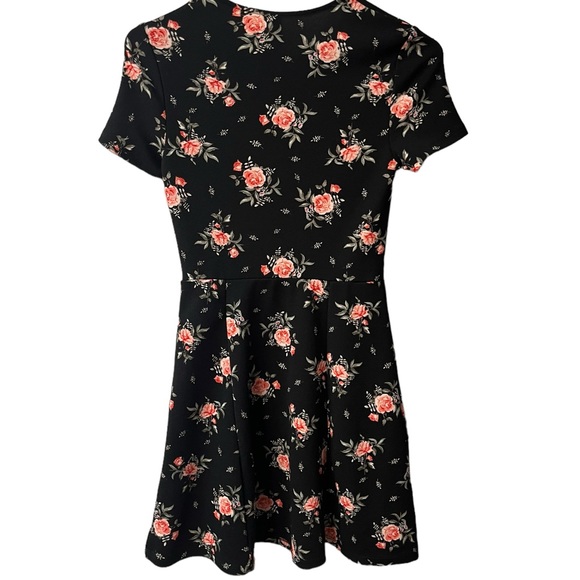 Women’s DIVIDED Floral Skater Dress-Size 4 - Picture 3 of 3